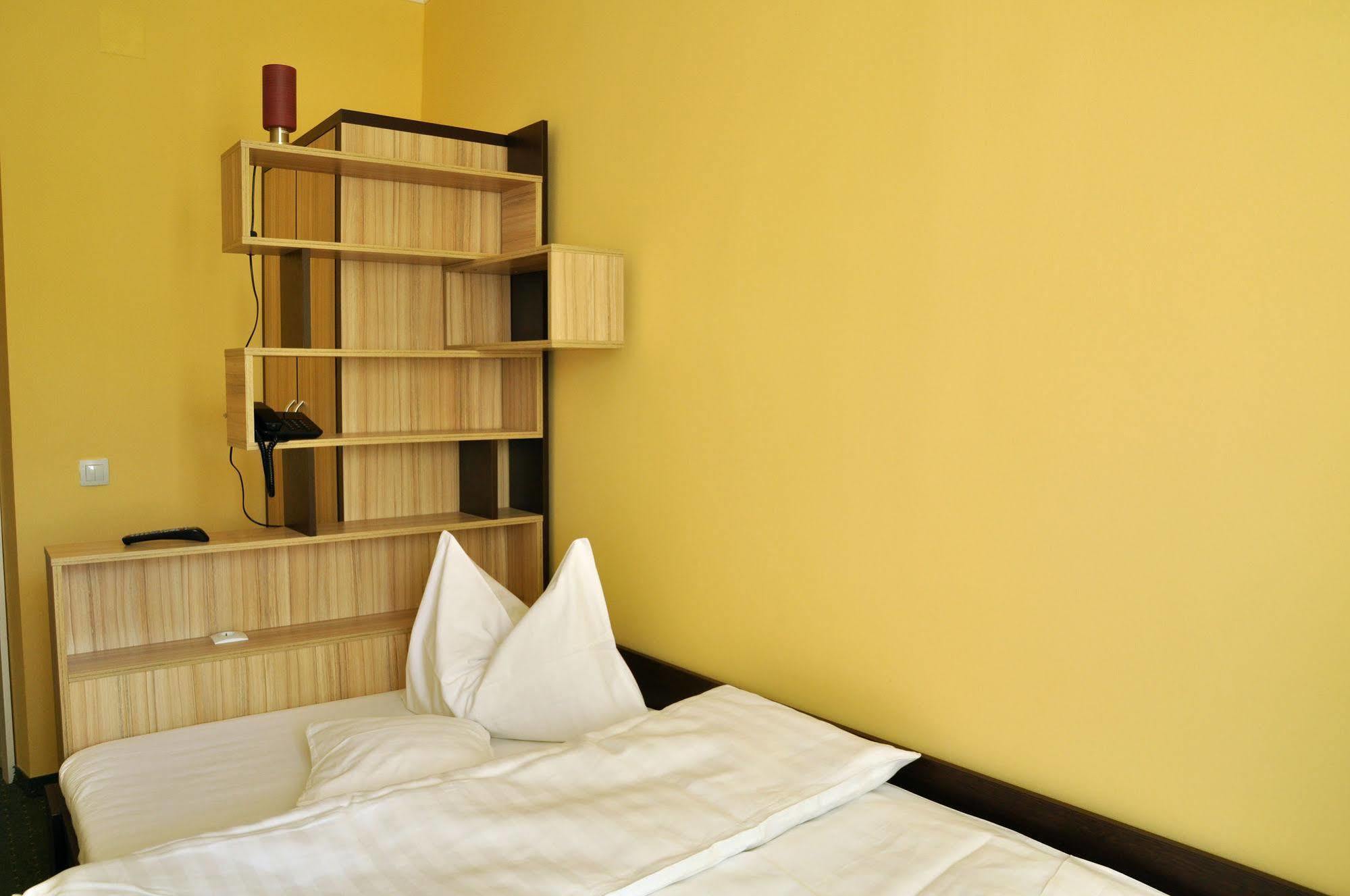 Hotel Cardinal Satu Mare Exteriér fotografie