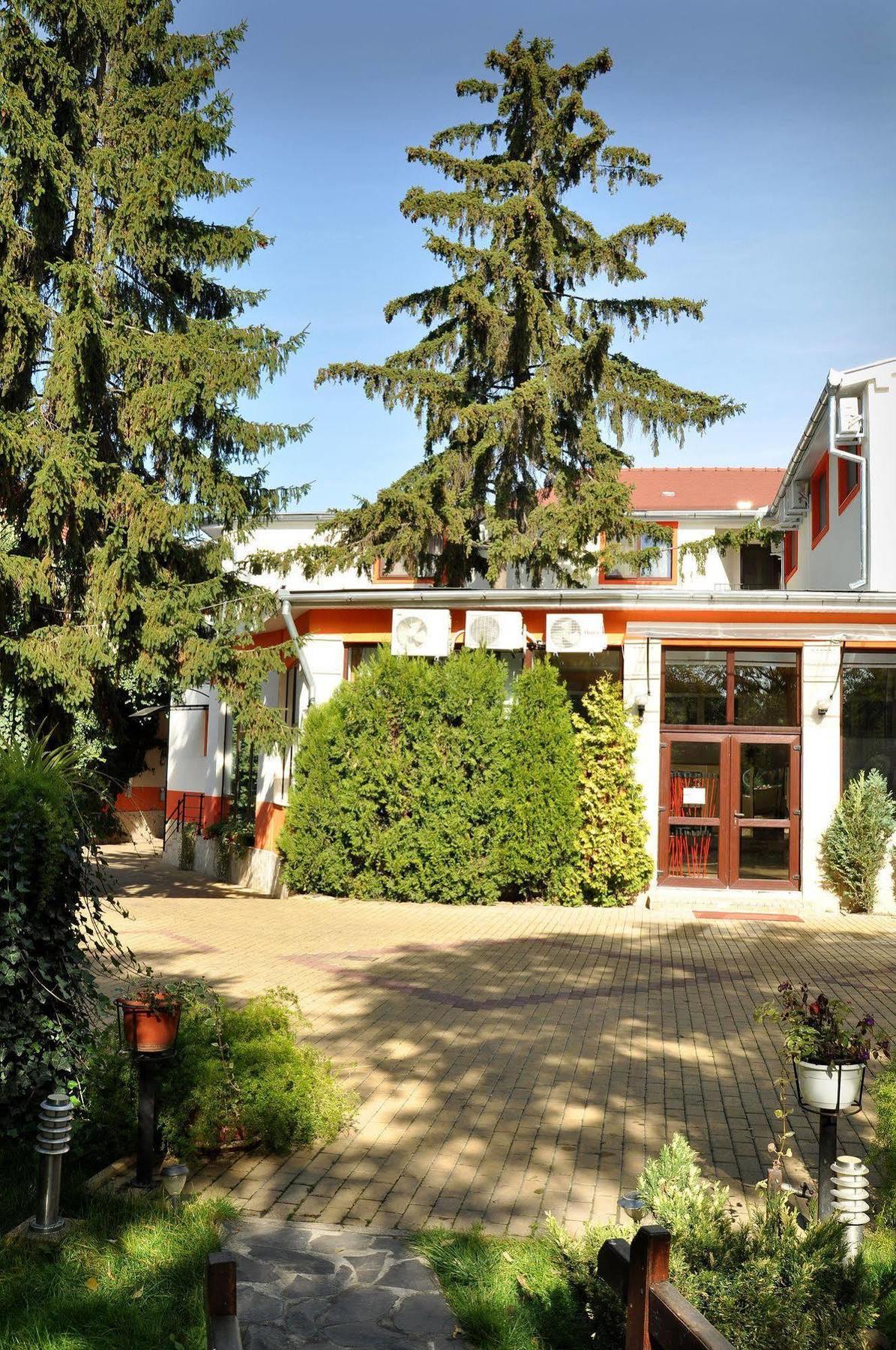 Hotel Cardinal Satu Mare Exteriér fotografie